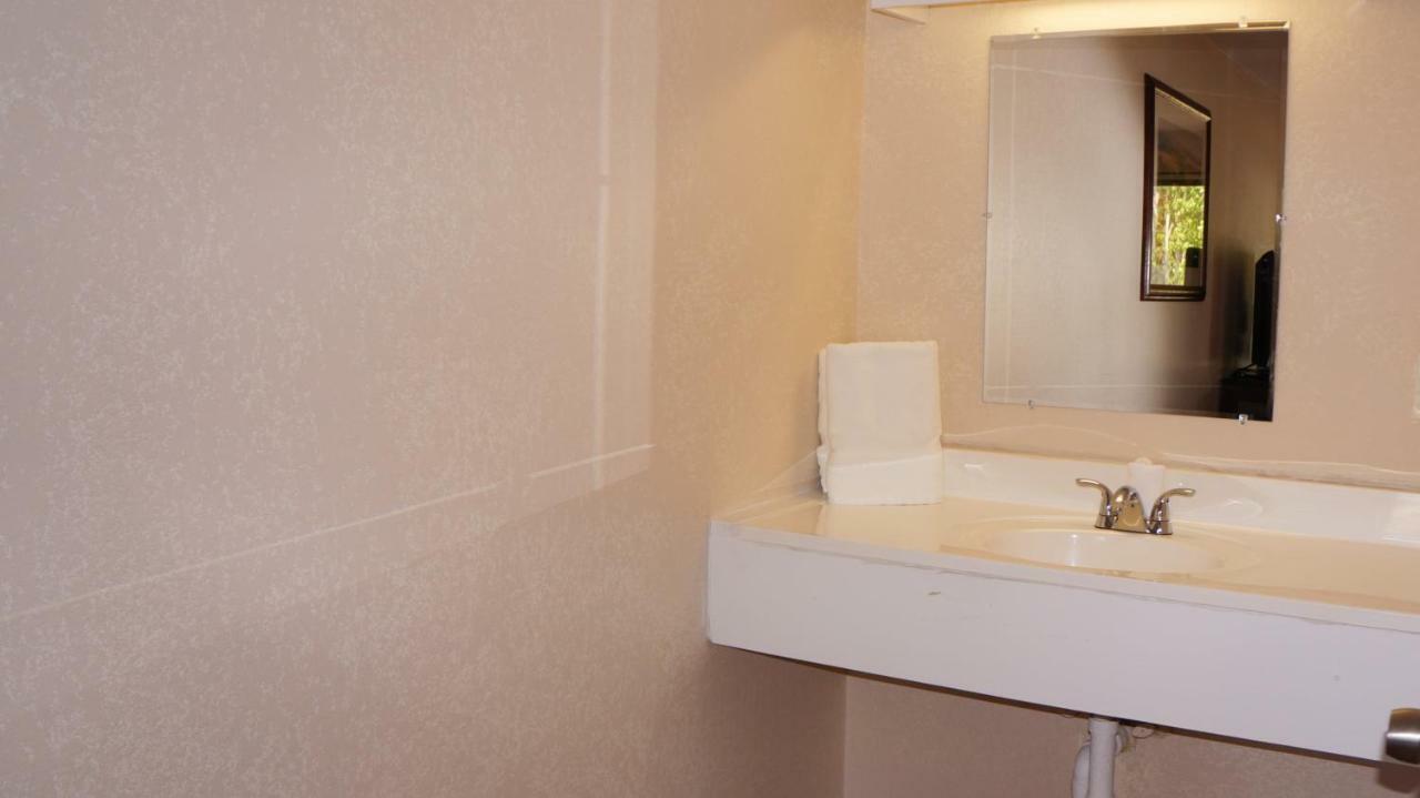 Classic Motor Lodge Providence - West Greenwich Eksteriør bilde